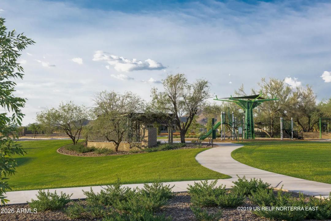 Real Estate Picture 60