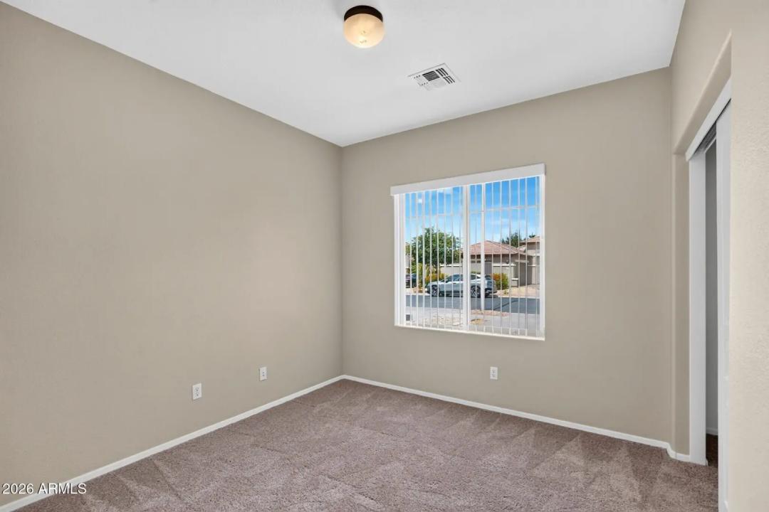 Real Estate Picture 15