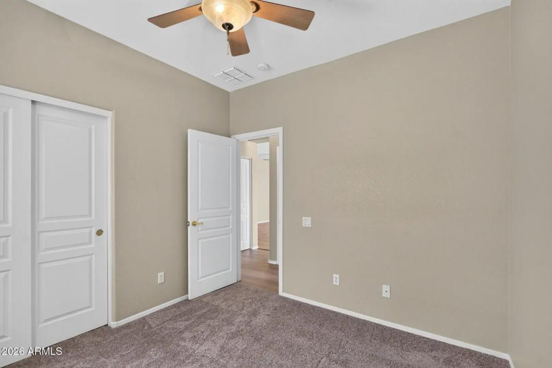 Real Estate Picture 16