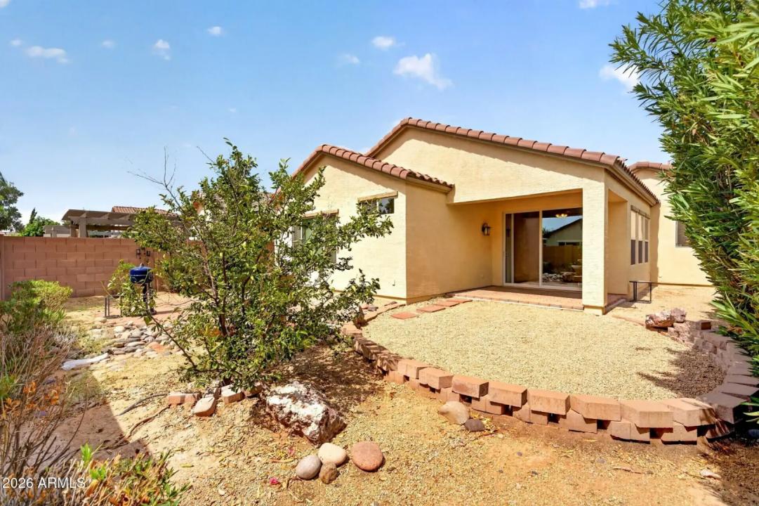 Real Estate Picture 19