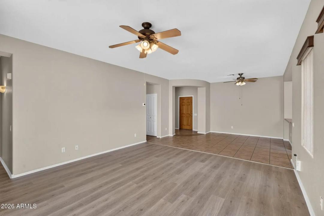 Real Estate Picture 3