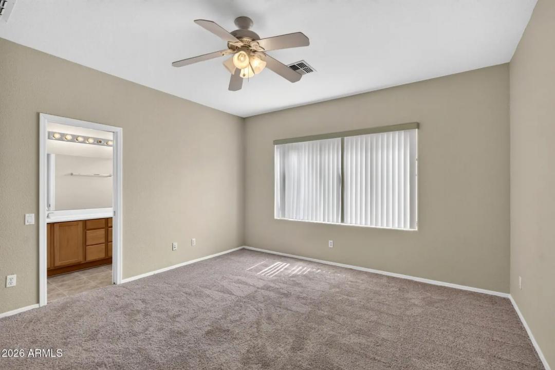 Real Estate Picture 11