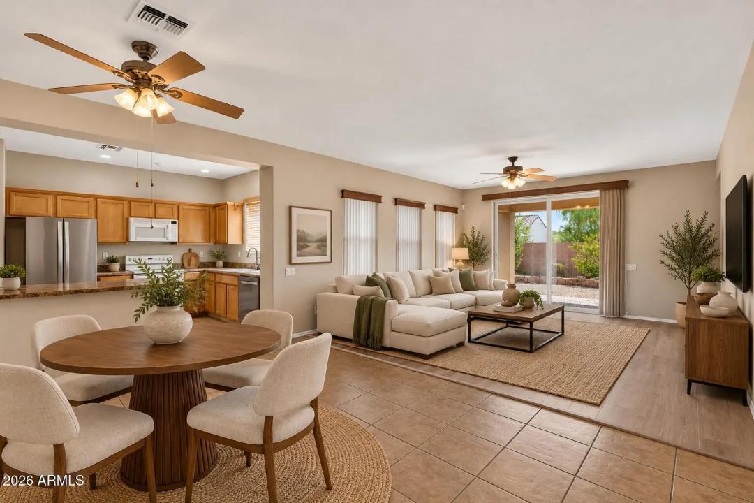 Real Estate Picture 4