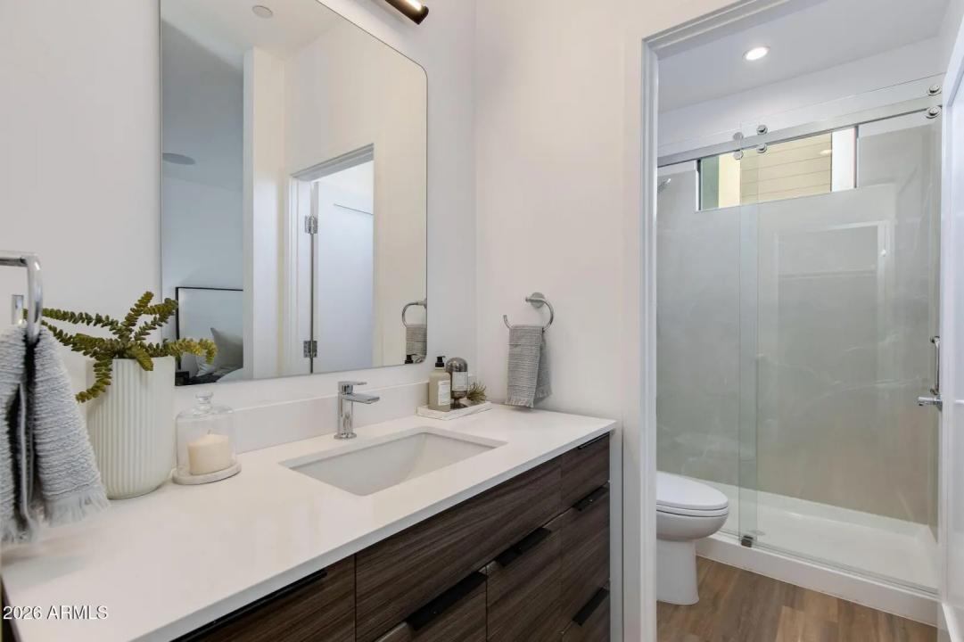 Real Estate Picture 28