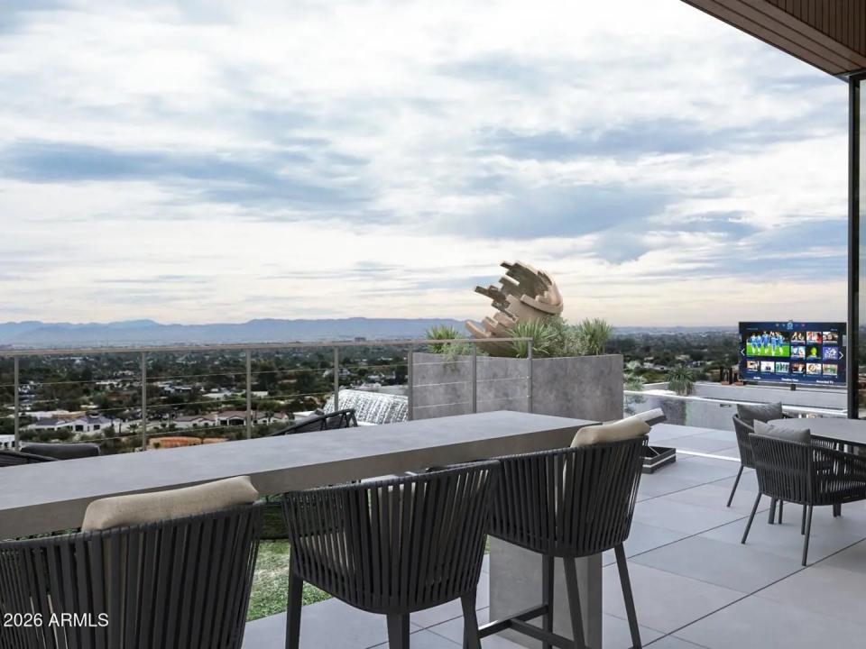 Real Estate Picture 9