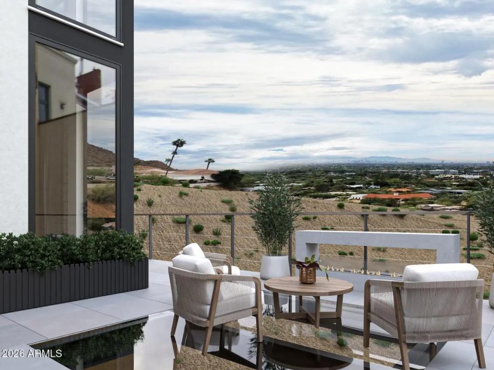 Real Estate Picture 18