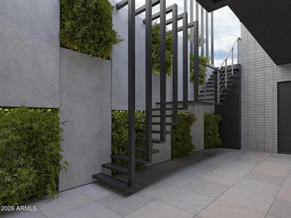 Real Estate Picture 5