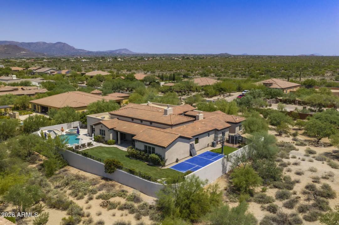 Real Estate Picture 50
