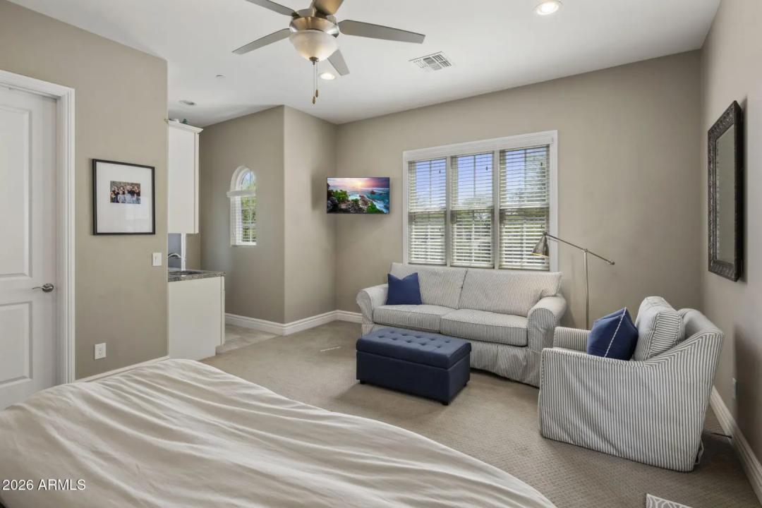 Real Estate Picture 30
