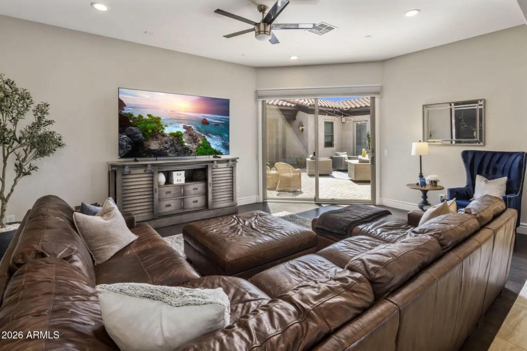 Real Estate Picture 18