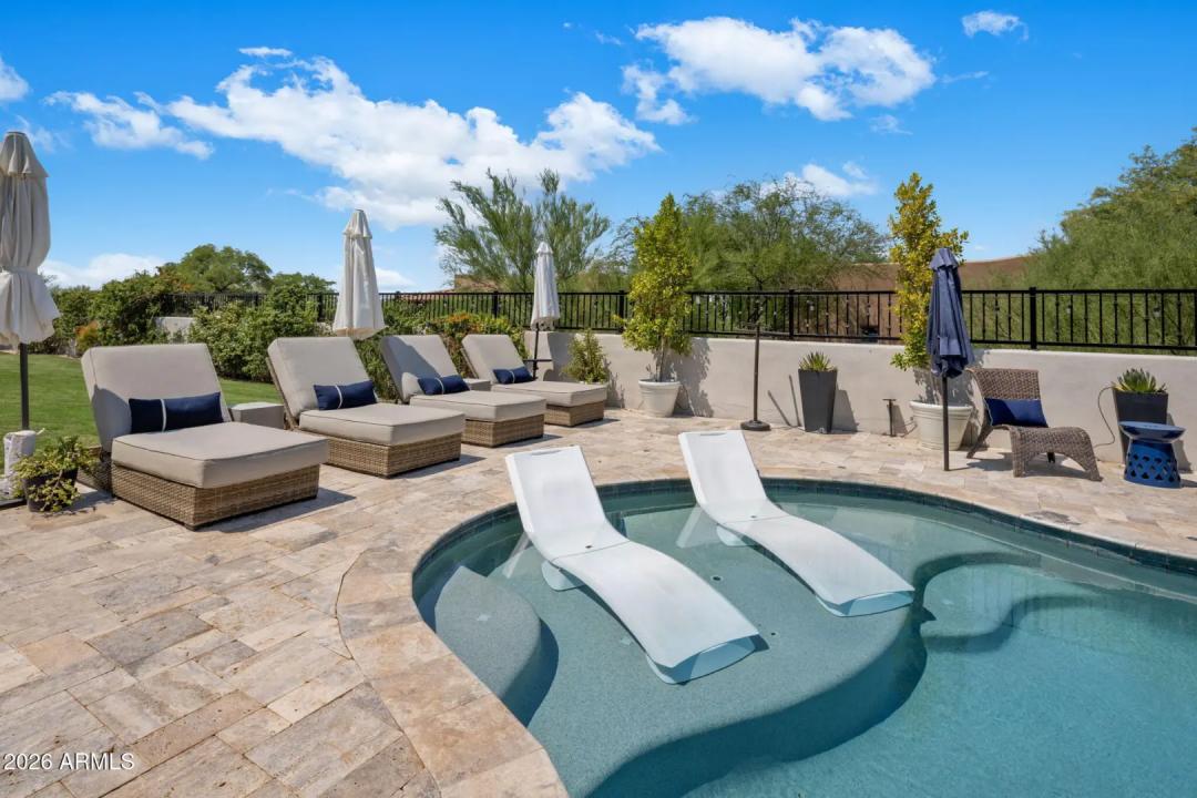 Real Estate Picture 37