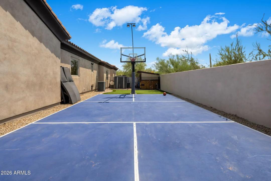 Real Estate Picture 43