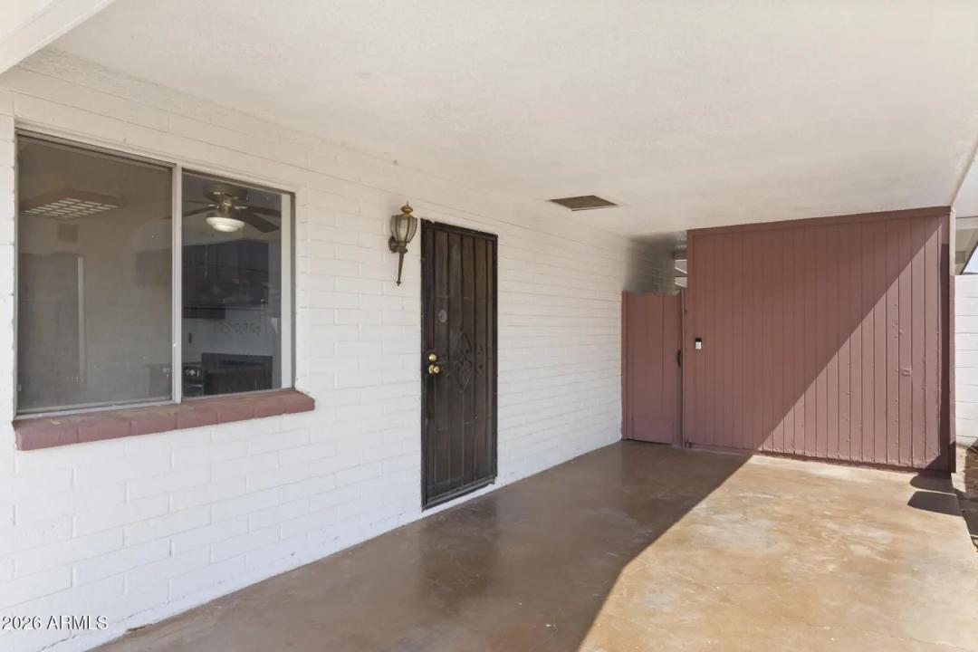 Real Estate Picture 3