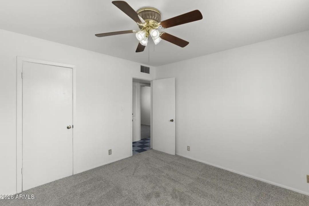 Real Estate Picture 13