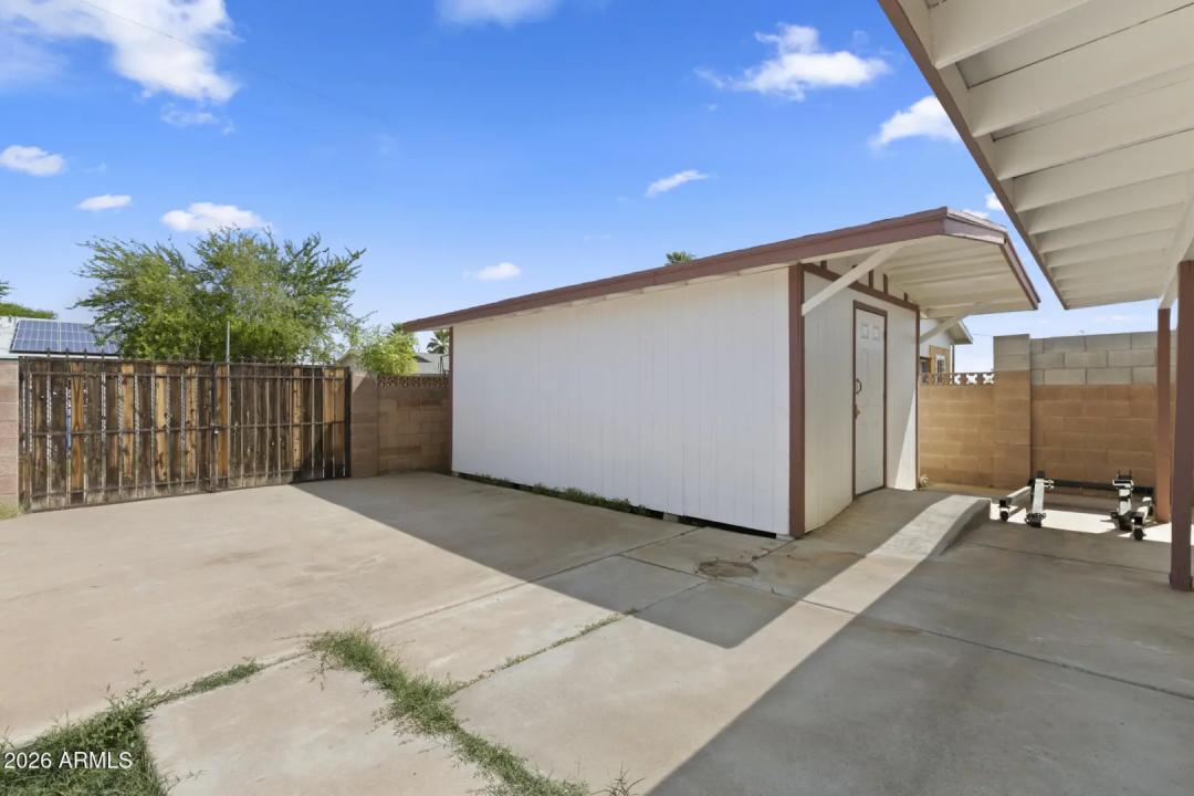 Real Estate Picture 20
