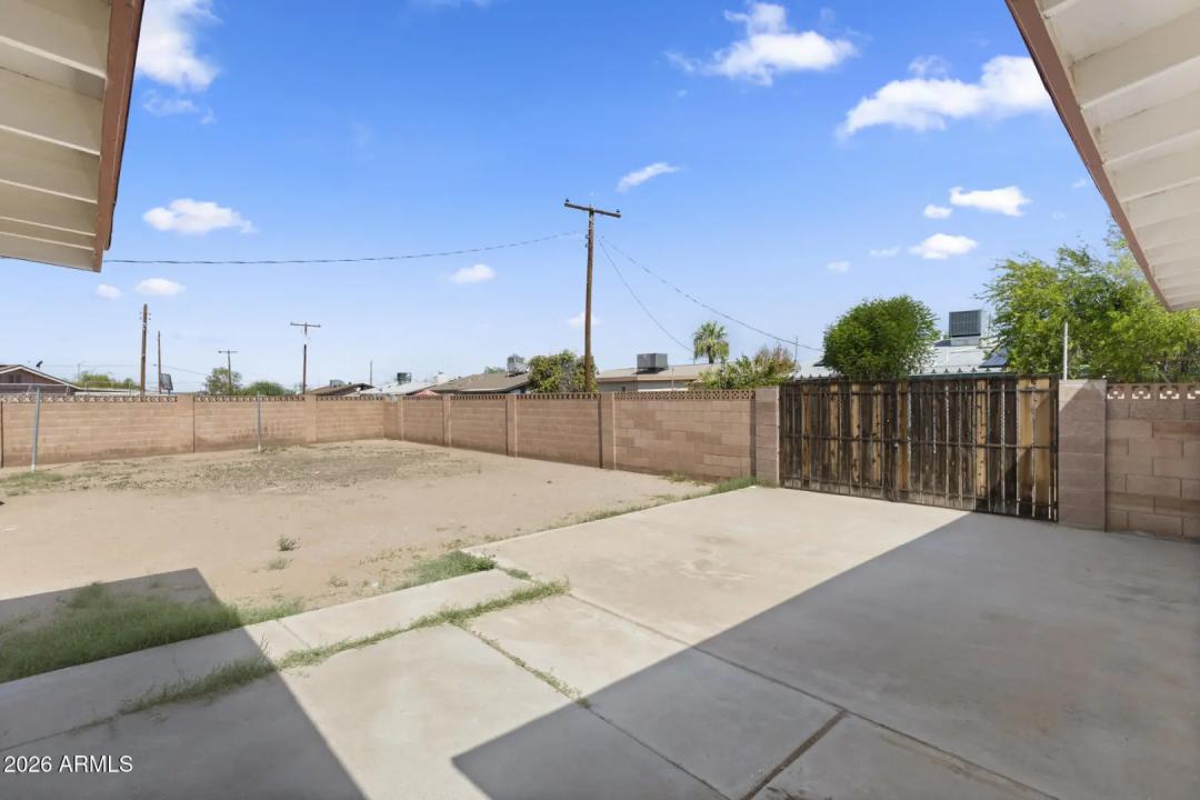 Real Estate Picture 22