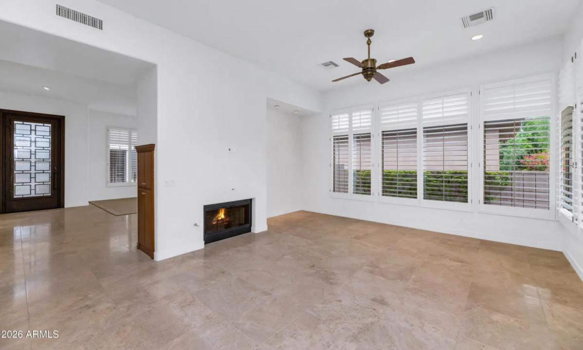 Real Estate Picture 10