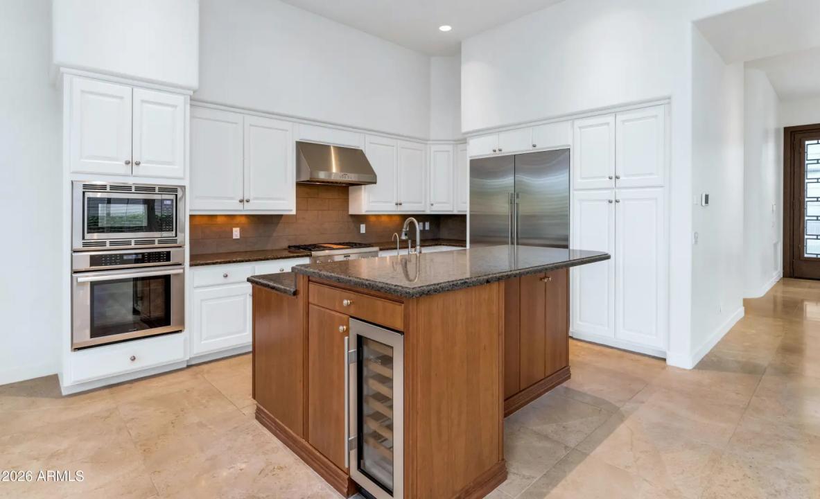 Real Estate Picture 13