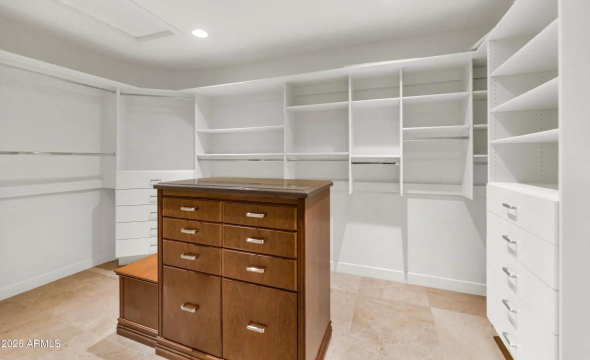 Real Estate Picture 25