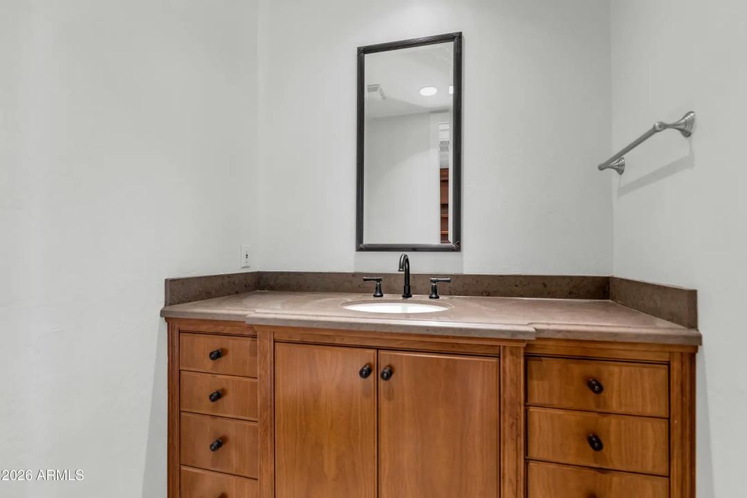 Real Estate Picture 32