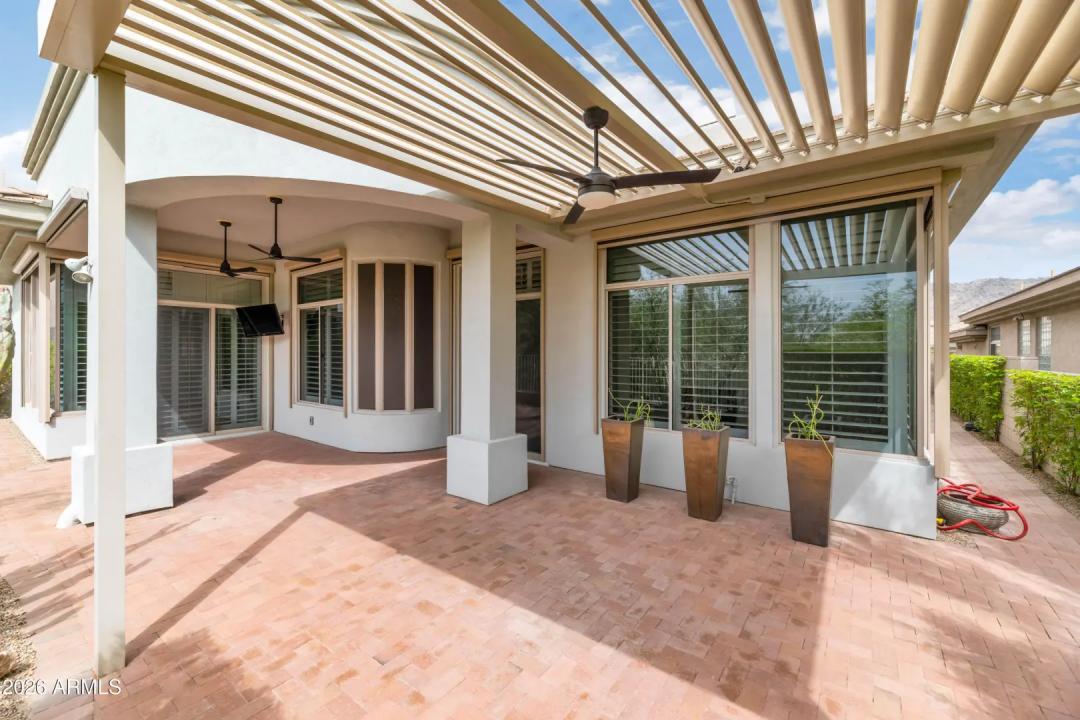 Real Estate Picture 33