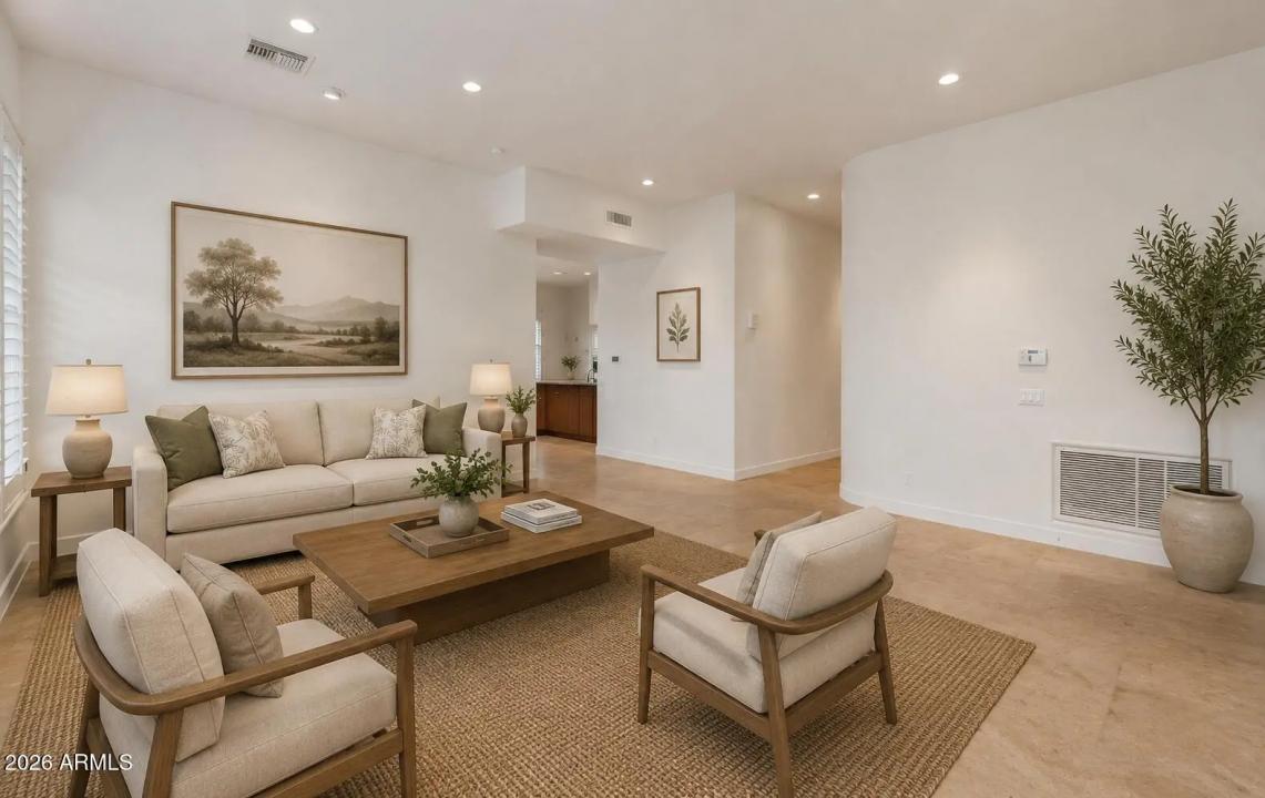 Real Estate Picture 4