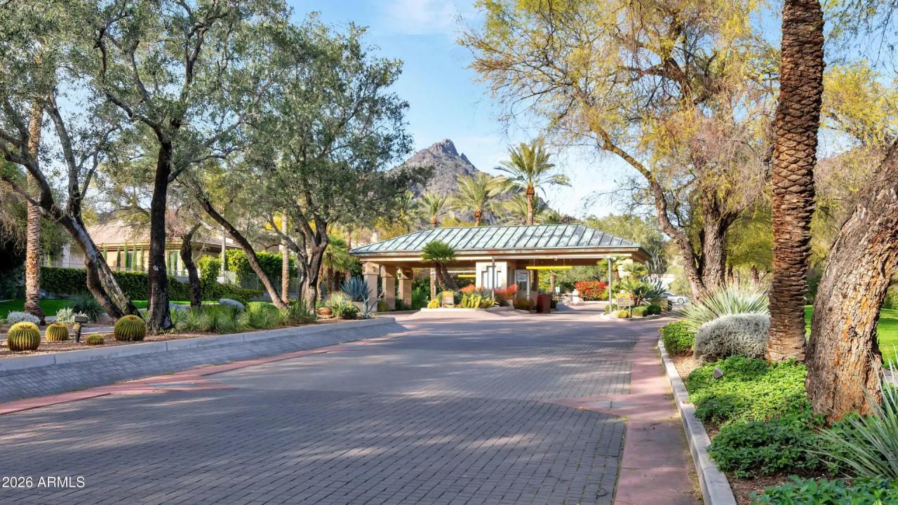 Real Estate Picture 40