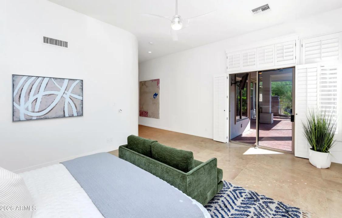 Real Estate Picture 19