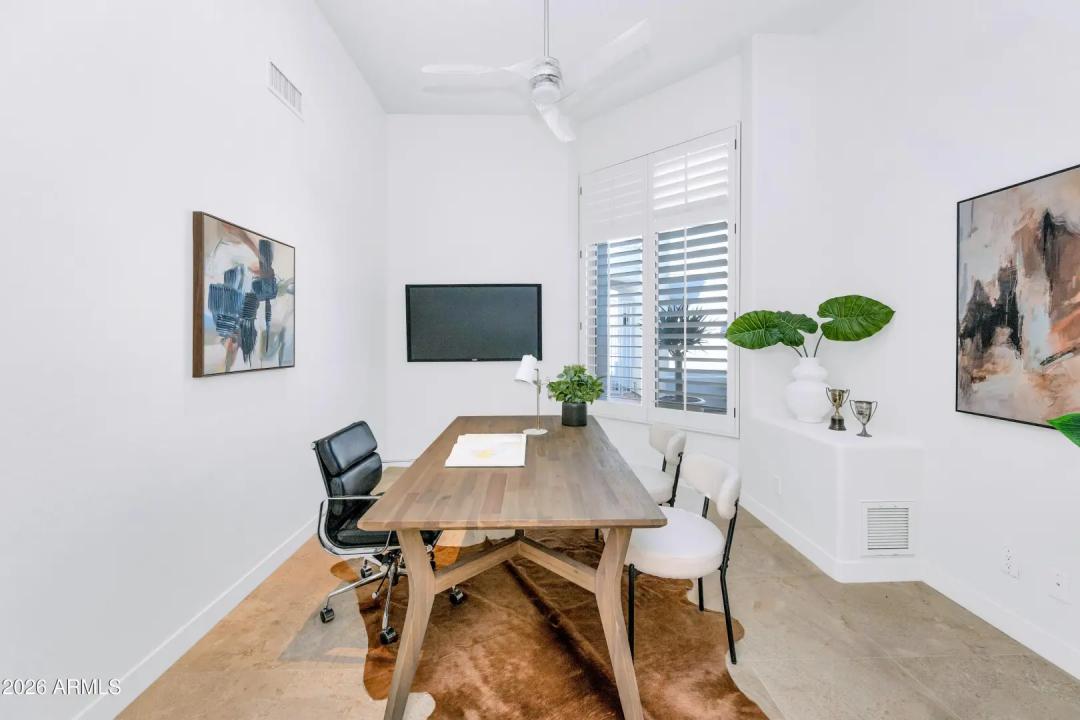 Real Estate Picture 17