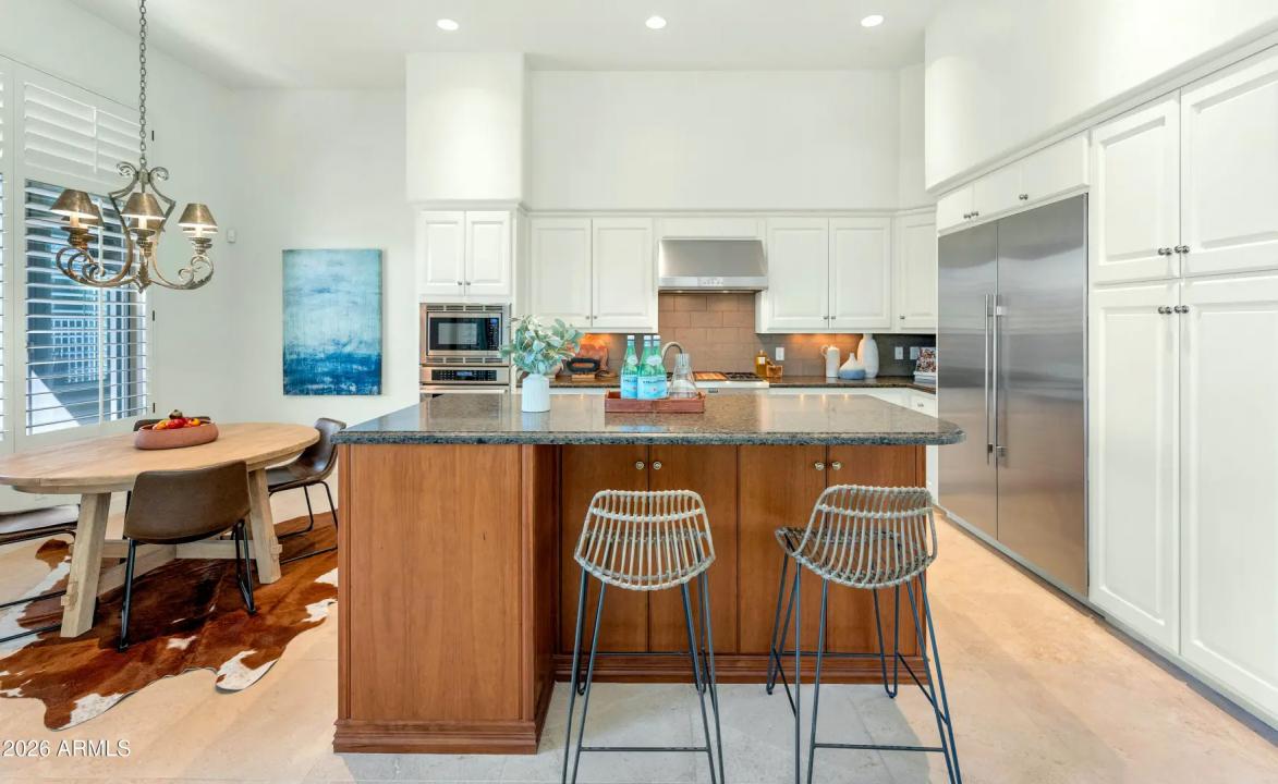 Real Estate Picture 13