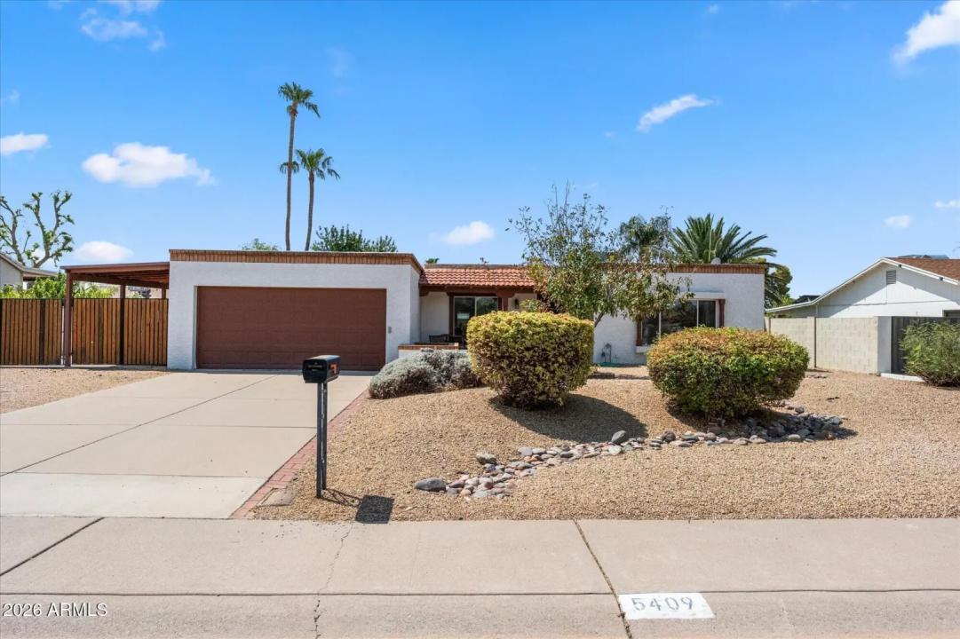 Real Estate Picture 5