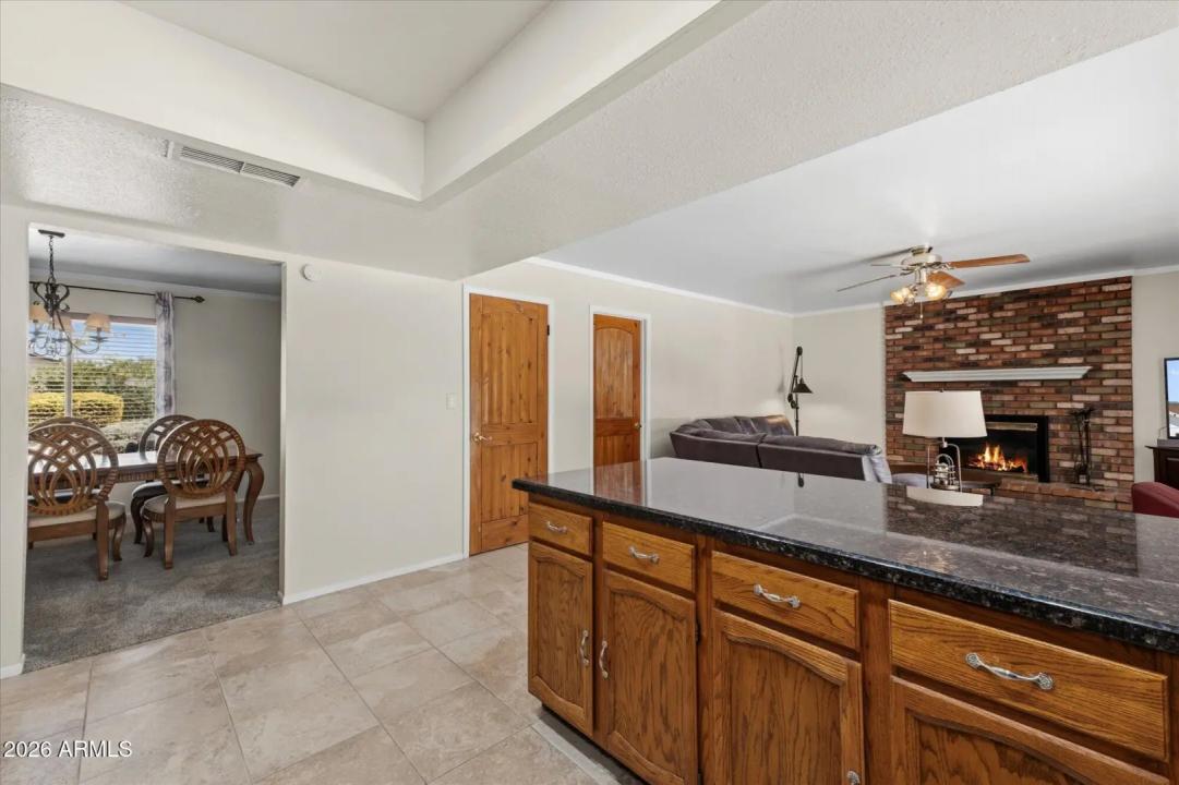 Real Estate Picture 13