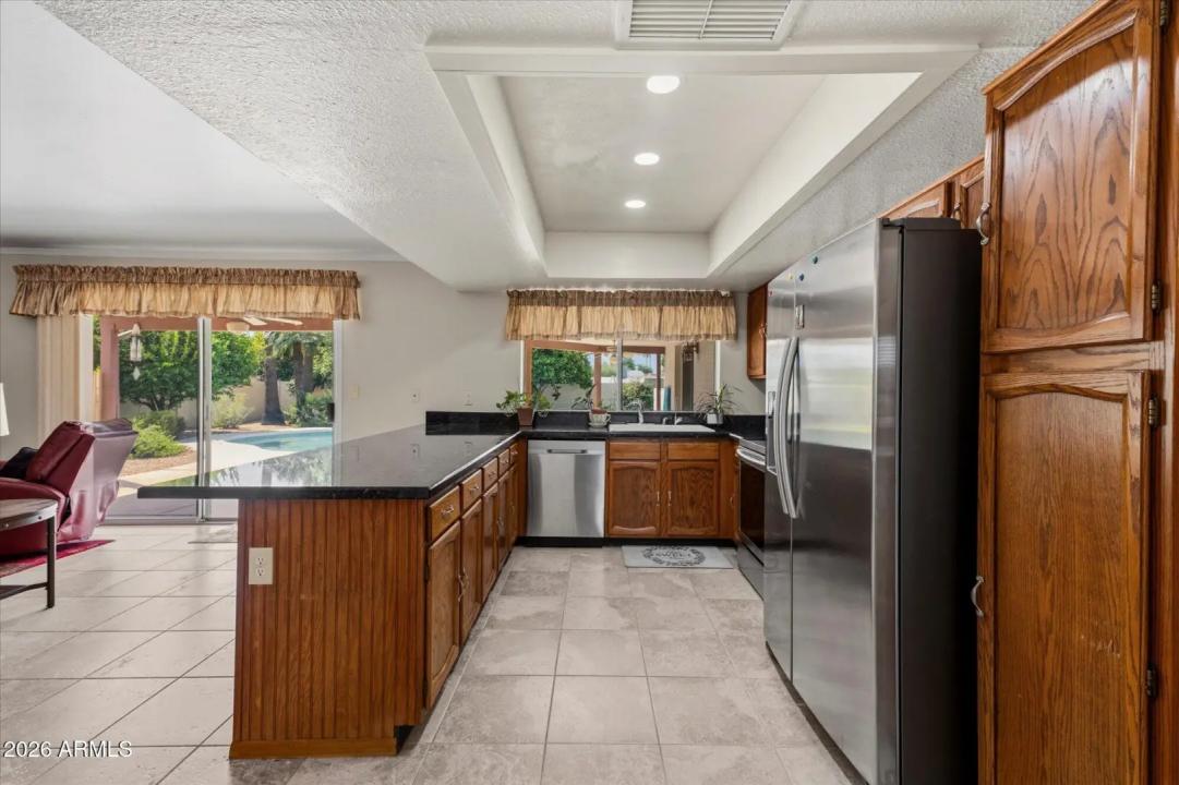 Real Estate Picture 14