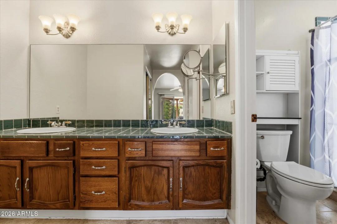 Real Estate Picture 21