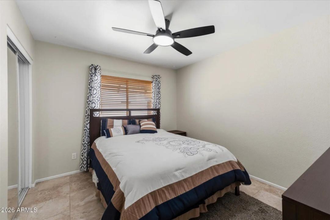 Real Estate Picture 23