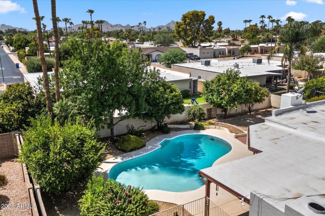 Real Estate Picture 34