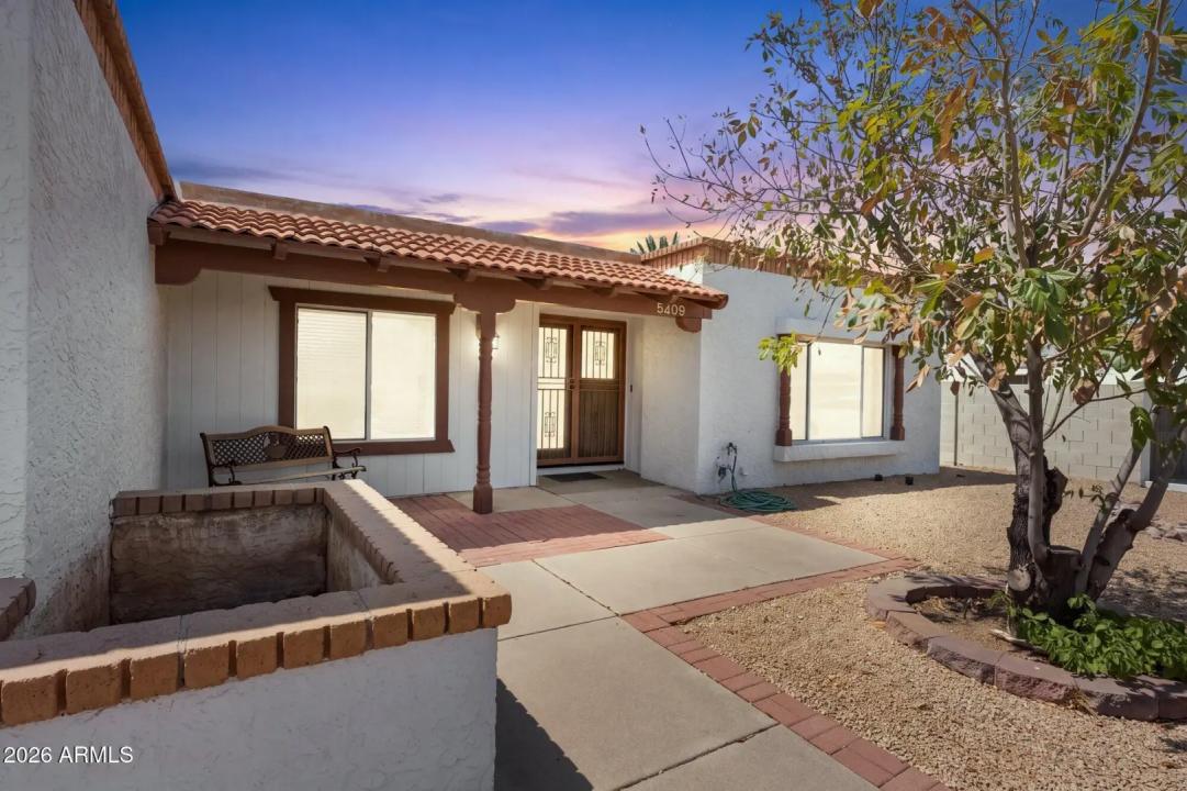 Real Estate Picture 6