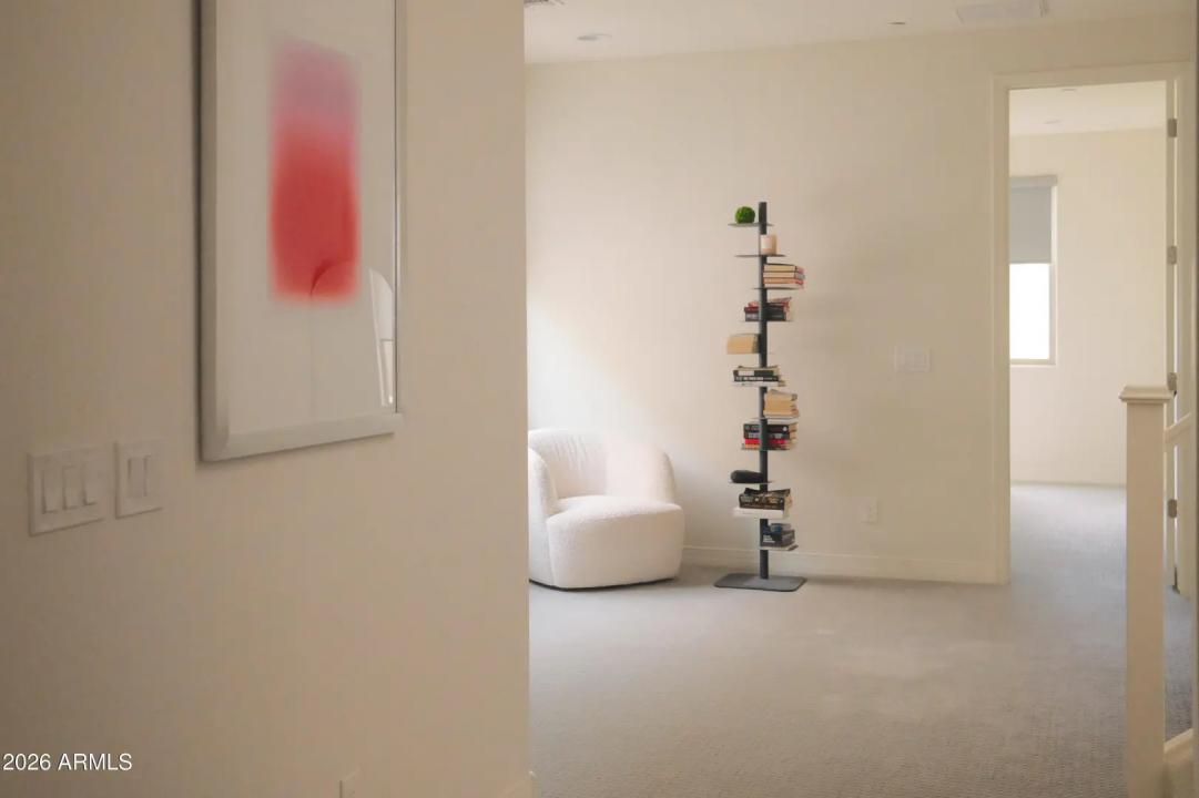 Real Estate Picture 7