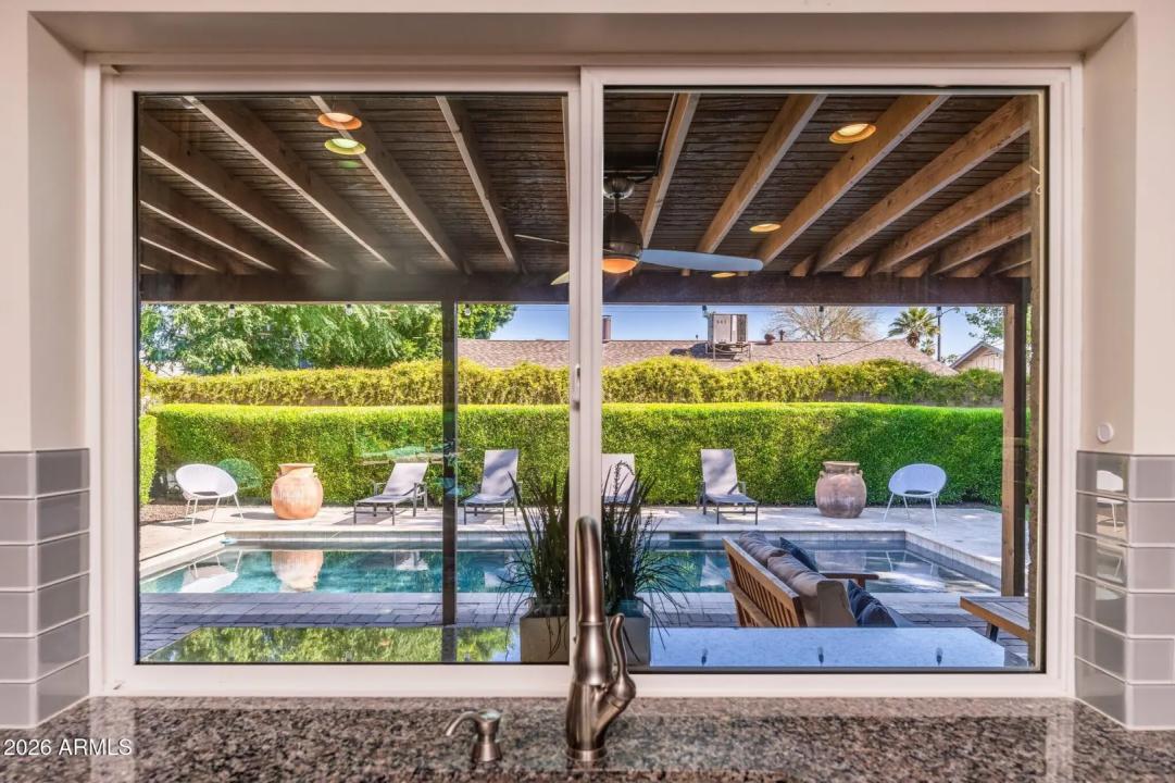 Real Estate Picture 15