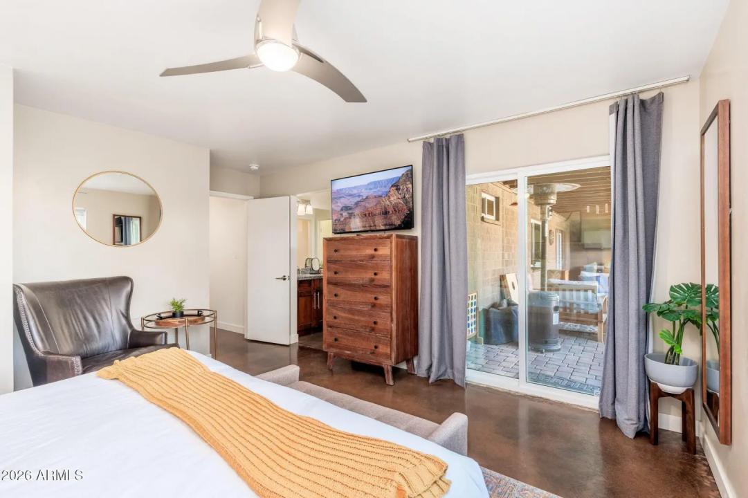 Real Estate Picture 22