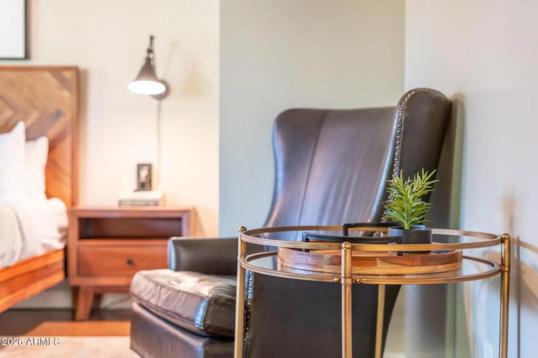 Real Estate Picture 23