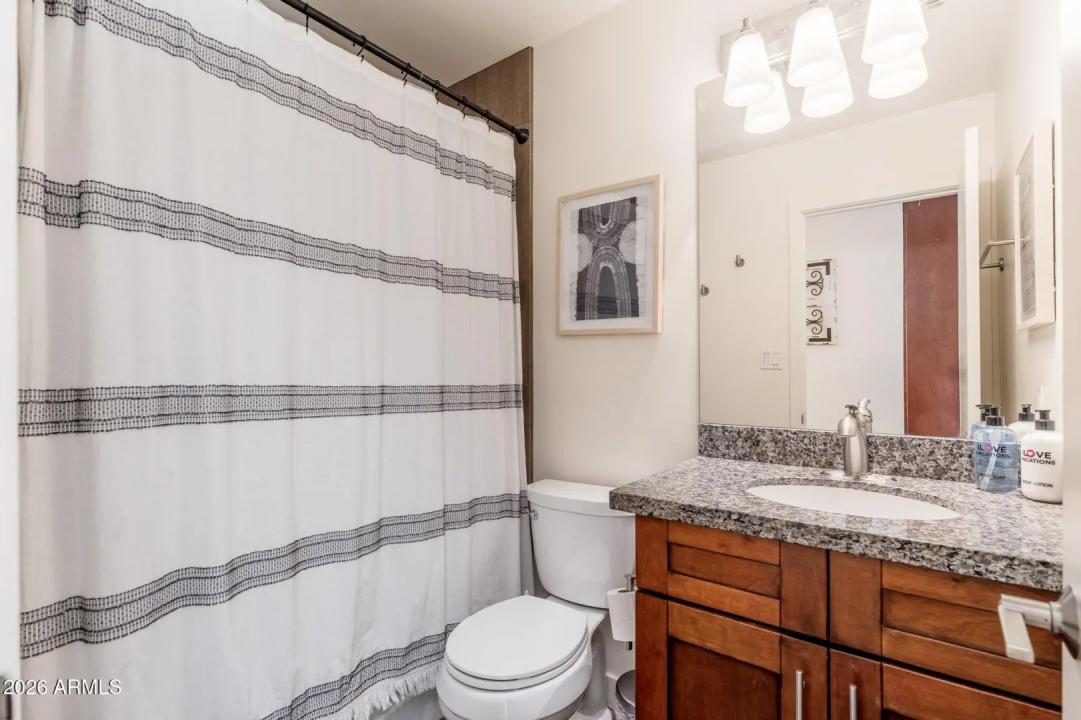 Real Estate Picture 32