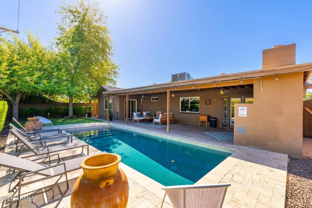 Real Estate Picture 50