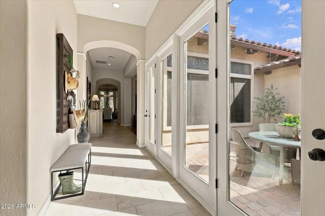 Real Estate Picture 7