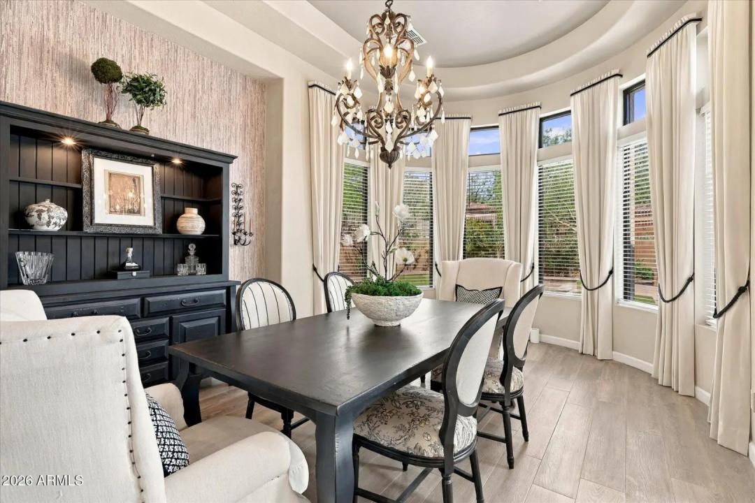 Real Estate Picture 16