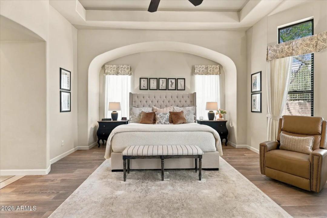 Real Estate Picture 32