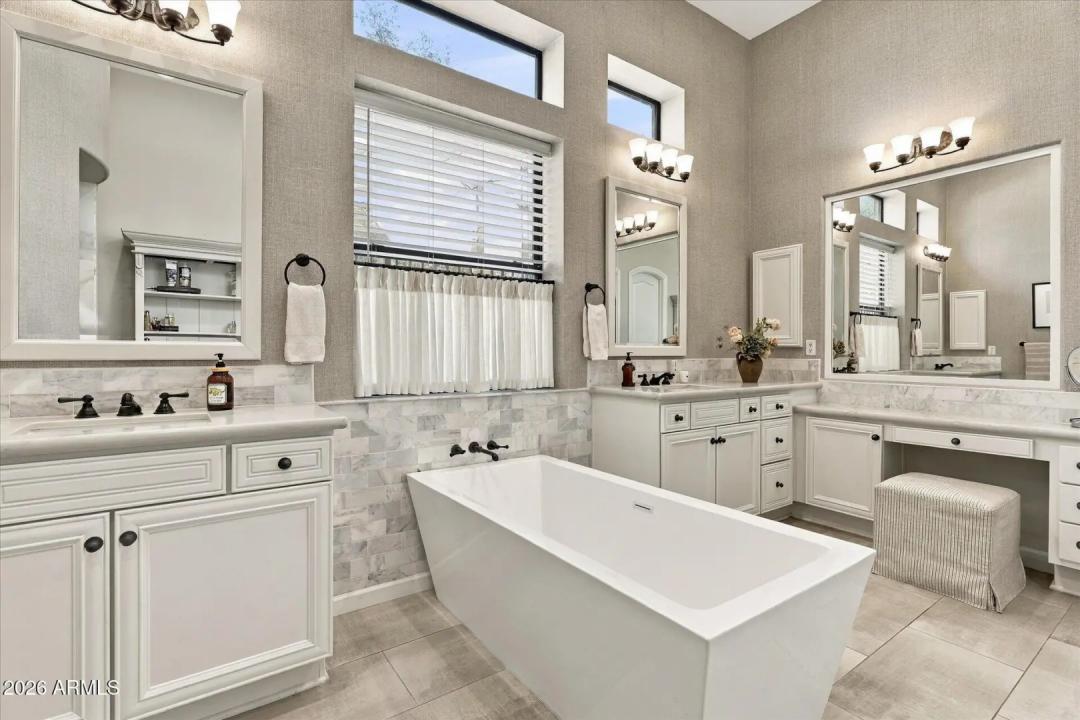 Real Estate Picture 37