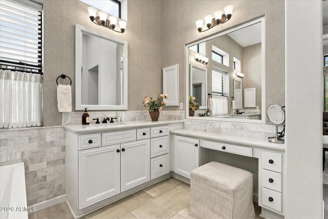 Real Estate Picture 39