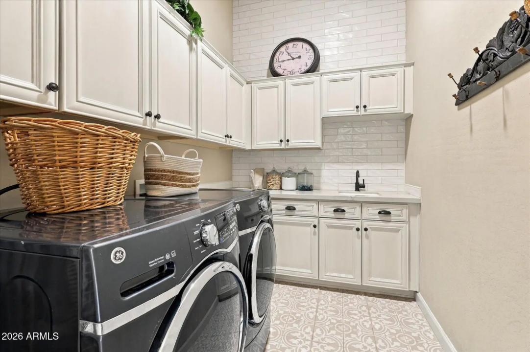 Real Estate Picture 41