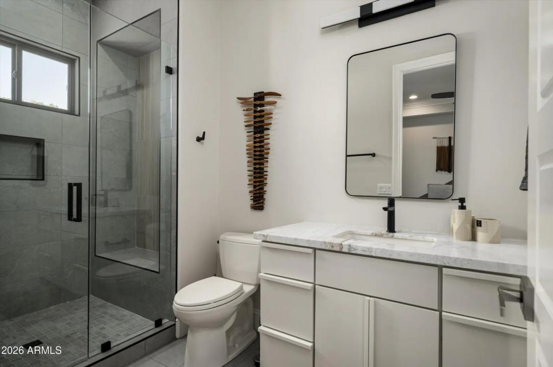 Real Estate Picture 26